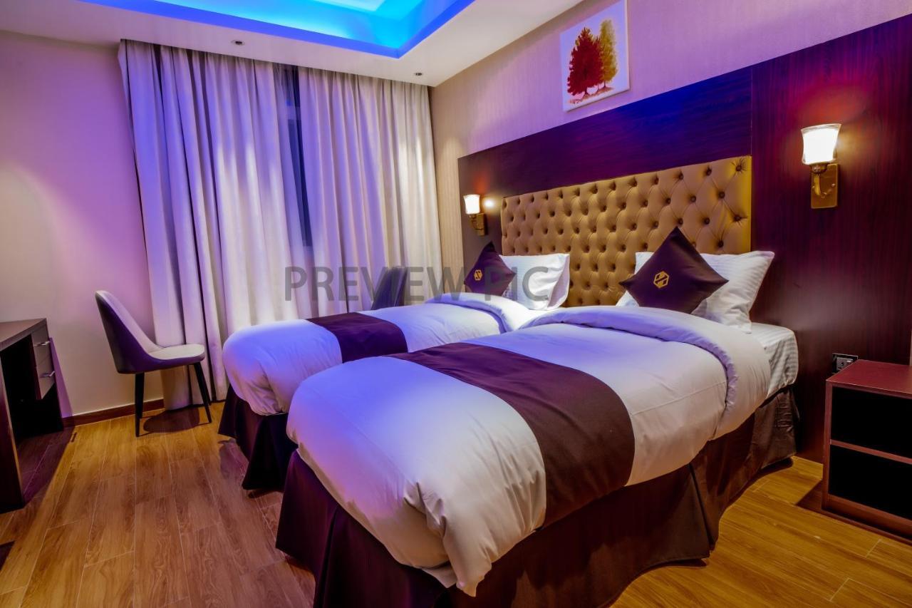 Raha Grand Hotel Дубай Экстерьер фото